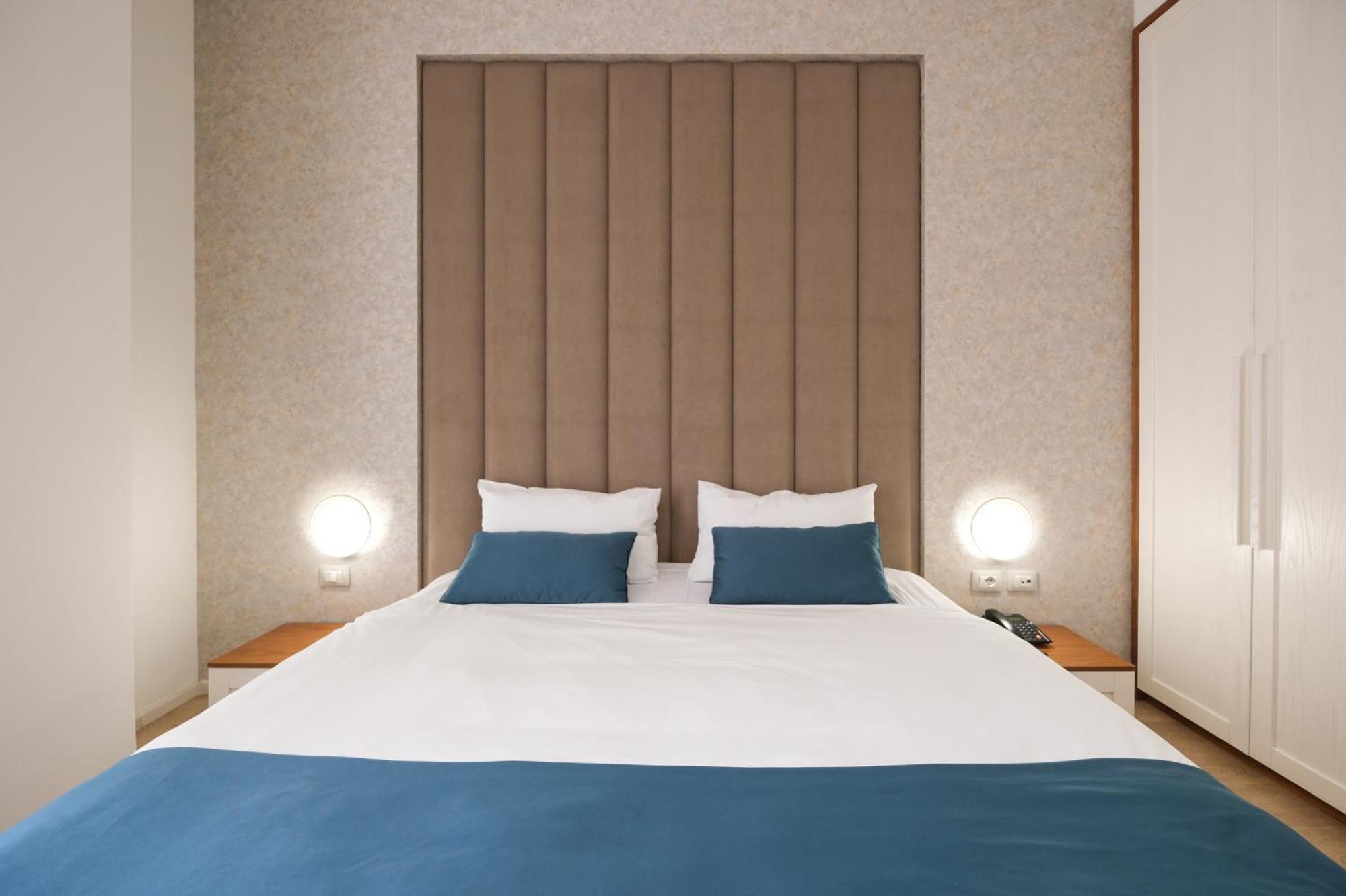 Golden City Hotel , 地拉那 外观 照片