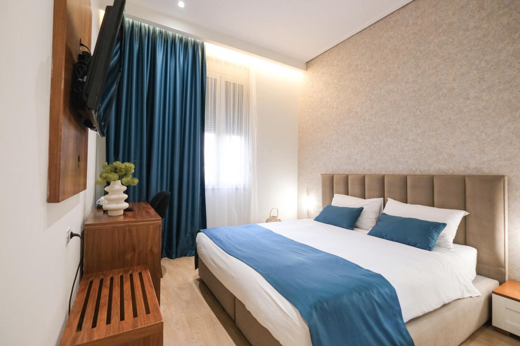 Golden City Hotel , 地拉那 外观 照片